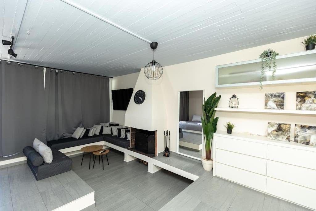 Deko Penthouse Suite Thessaloniki Buitenkant foto
