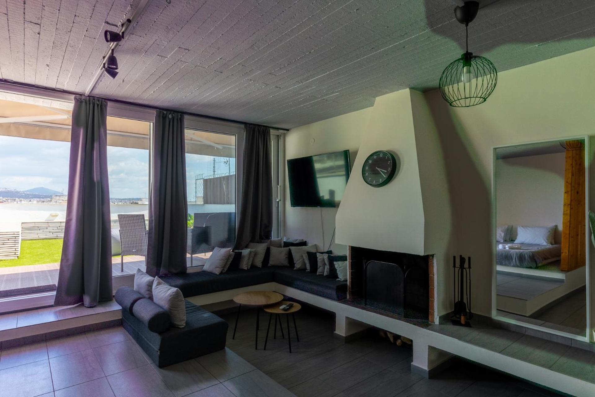 Deko Penthouse Suite Thessaloniki Buitenkant foto